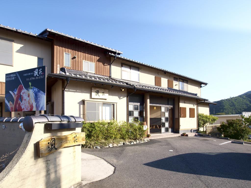 Satsuhana Kami  Exterior photo